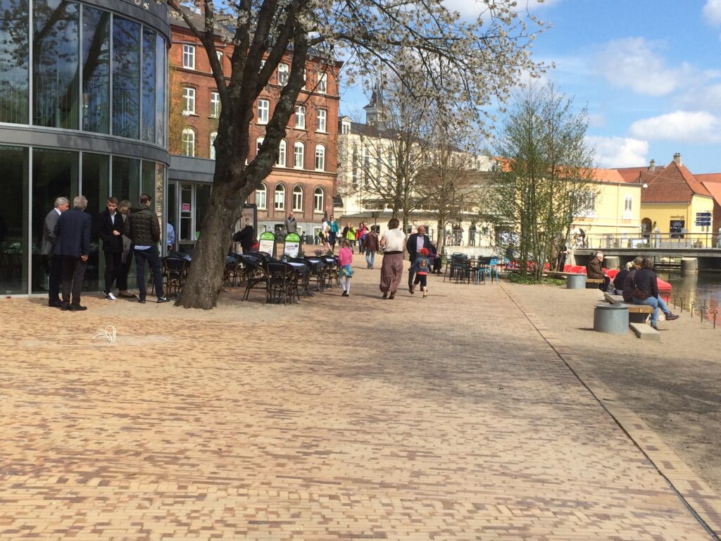 Odense 208 / 50 / 50
