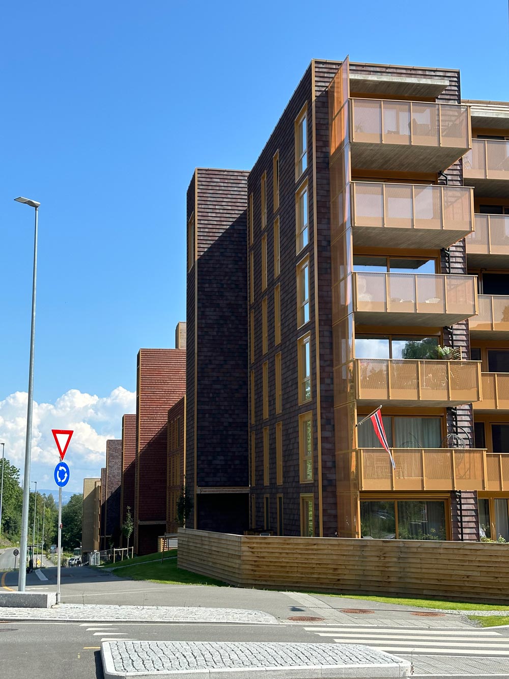 Asker, Langenga
